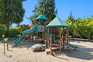 4643 152nd Pl SE, Bellevue, WA 98006 - Photo 36