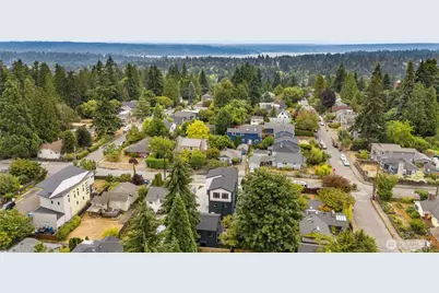 9211 12th Avenue NE, Seattle, WA 98115 - Photo 30