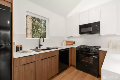 9211 12th Avenue NE, Seattle, WA 98115 - Photo 12