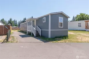 1704 210th St Ct E, Spanaway, WA 98387 - Photo 2