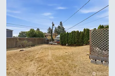 203 N Emerson Avenue, Wenatchee, WA 98801 - Photo 28