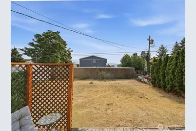 203 N Emerson Avenue, Wenatchee, WA 98801 - Photo 30