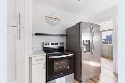 203 N Emerson Avenue, Wenatchee, WA 98801 - Photo 14