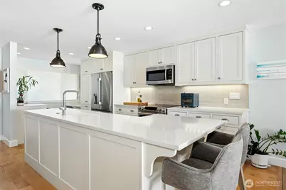 6620 Lake Washington Boulevard NE #303, Kirkland, WA 98033 - Photo 6
