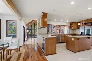 4739 Fernridge Ln, Mercer Island, WA 98040 - Photo 16