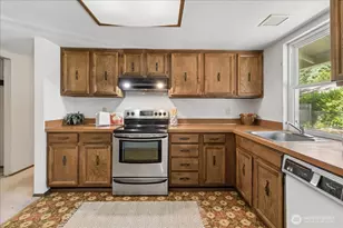 278 NE Mulberry Ln, Bremerton, WA 98311 - Photo 10