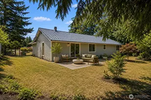 278 NE Mulberry Ln, Bremerton, WA 98311 - Photo 2