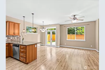 16282 2nd Pl S #2, Burien, WA 98148 - Photo 6