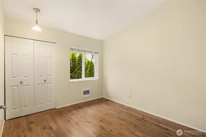 12440 NE 7th Place, Bellevue, WA 98005 - Photo 18