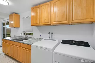7537 44th Avenue S, Seattle, WA 98118 - Photo 14