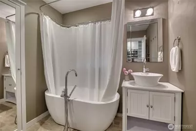 256 Windsor Drive, Point Roberts, WA 98281 - Photo 16
