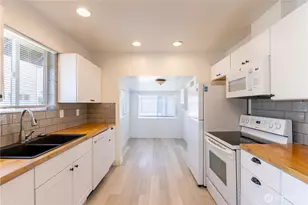 1036 110th St S, Tacoma, WA 98444 - Photo 4