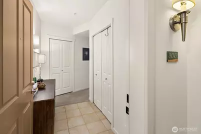 2901 NE Blakeley Street #306, Seattle, WA 98105 - Photo 2