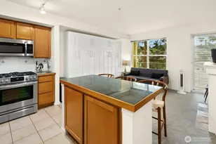 2901 NE Blakeley St, Seattle, WA 98105 - Photo 4