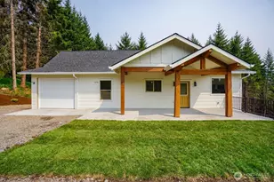 324 Champion Rd, Kalama, WA 98625 - Photo 1