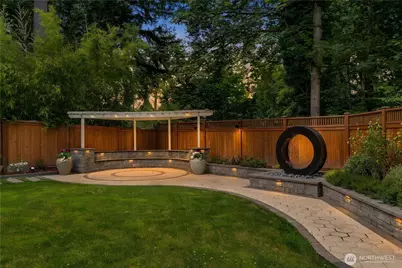 26546 SE Belvedere Way, Sammamish, WA 98075 - Photo 2