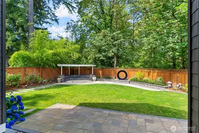 26546 SE Belvedere Way, Sammamish, WA 98075 - Photo 36
