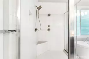 26546 SE Belvedere Way, Sammamish, WA 98075 - Photo 18