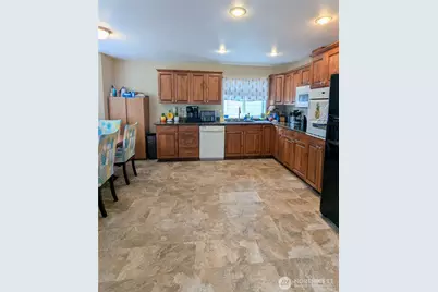 2439 Mulberry Avenue, Longview, WA 98632 - Photo 6