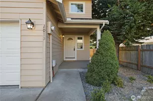 2013 Bush Ave NW, Olympia, WA 98502 - Photo 2