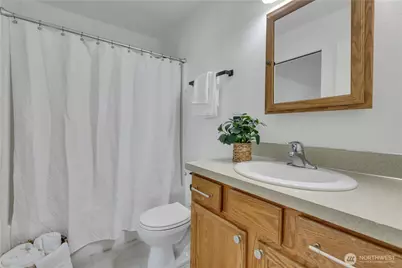 2013 Bush Avenue NW, Olympia, WA 98502 - Photo 18
