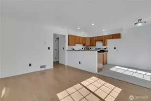 2013 Bush Ave NW, Olympia, WA 98502 - Photo 4