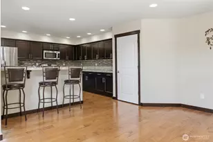 301 Barry Loop, Mount Vernon, WA 98274 - Photo 8