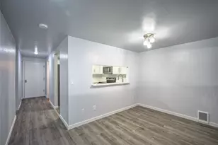 2611 NE 4th St, Renton, WA 98056 - Photo 12