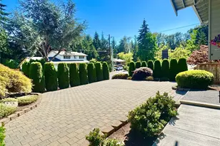 14820 NE 12th St, Bellevue, WA 98007 - Photo 2