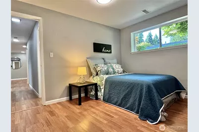 14820 NE 12th Street, Bellevue, WA 98007 - Photo 28