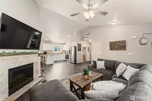 434 N Wilson St, Chelan, WA 98816 - Photo 10