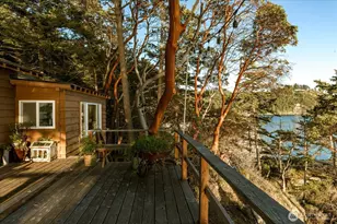 11502 N Del Mar Dr, Anacortes, WA 98221 - Photo 10