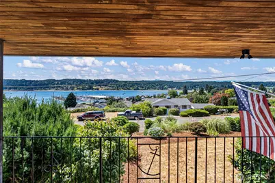 18146 9th Avenue NE, Poulsbo, WA 98370 - Photo 2