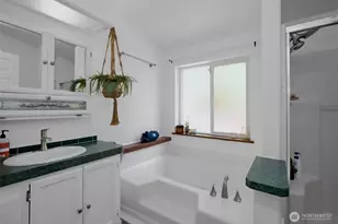 18908 SE 116th Pl, Issaquah, WA 98027 - Photo 18