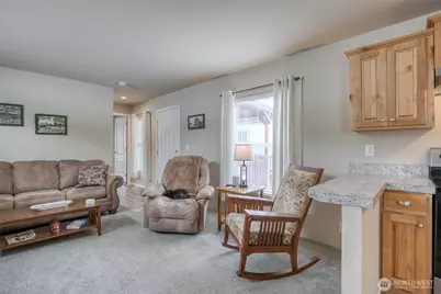 2010 Broadway Avenue #9, Hoquiam, WA 98550 - Photo 8