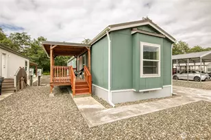 2010 Broadway Ave, Hoquiam, WA 98550 - Photo 1