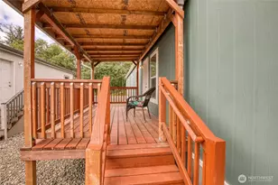 2010 Broadway Ave, Hoquiam, WA 98550 - Photo 4