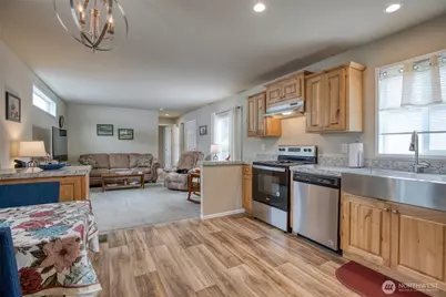2010 Broadway Avenue #9, Hoquiam, WA 98550 - Photo 12
