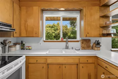 16630 3rd Avenue S, Burien, WA 98148 - Photo 8