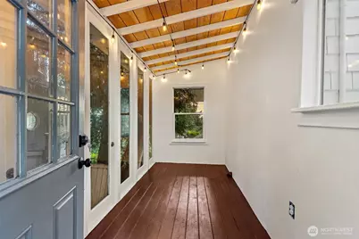 9674 50th Avenue SW, Seattle, WA 98136 - Photo 28