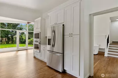 9125 NE 21st Place, Clyde Hill, WA 98004 - Photo 8