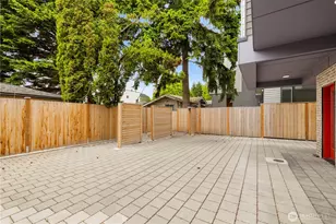 7009 9th Ave NE, Seattle, WA 98115 - Photo 28