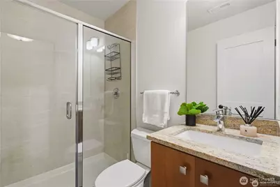 11262 SE 34th St, Bellevue, WA 98004 - Photo 36