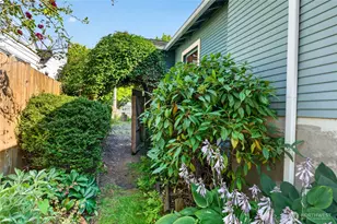 1372 Marion St, Enumclaw, WA 98022 - Photo 24