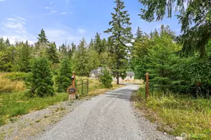 14911 318th St E, Graham, WA 98338 - Photo 2