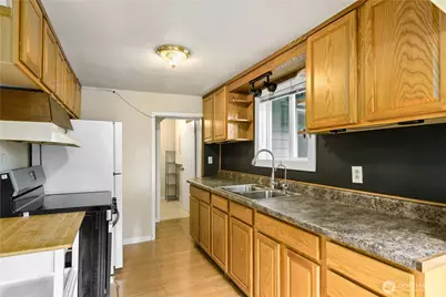 21304 60th Avenue W, Mountlake Terrace, WA 98043 - Photo 10
