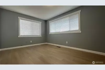 7643 S Ainsworth Avenue, Tacoma, WA 98408 - Photo 8
