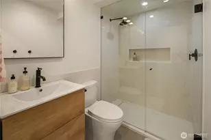 164 McGraw St, Seattle, WA 98109 - Photo 28