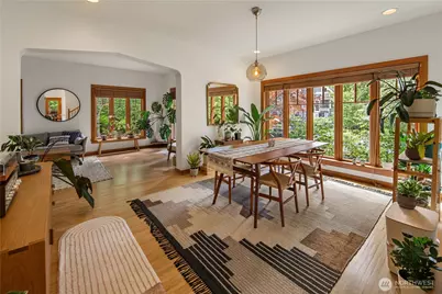 164 McGraw Street, Seattle, WA 98109 - Photo 10