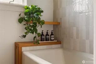164 McGraw St, Seattle, WA 98109 - Photo 20